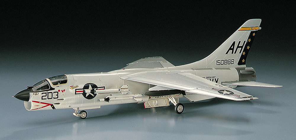 F-8E クルーセイダー プラモデル (ハセガワ 1/72 飛行機 Cシリーズ No.C009) 商品画像_2