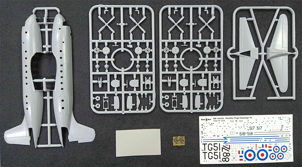 ハンドレページ ヘイスティングス T.5 プラモデル (ミクロミル 1/144 エアクラフト No.144-034) 商品画像_1