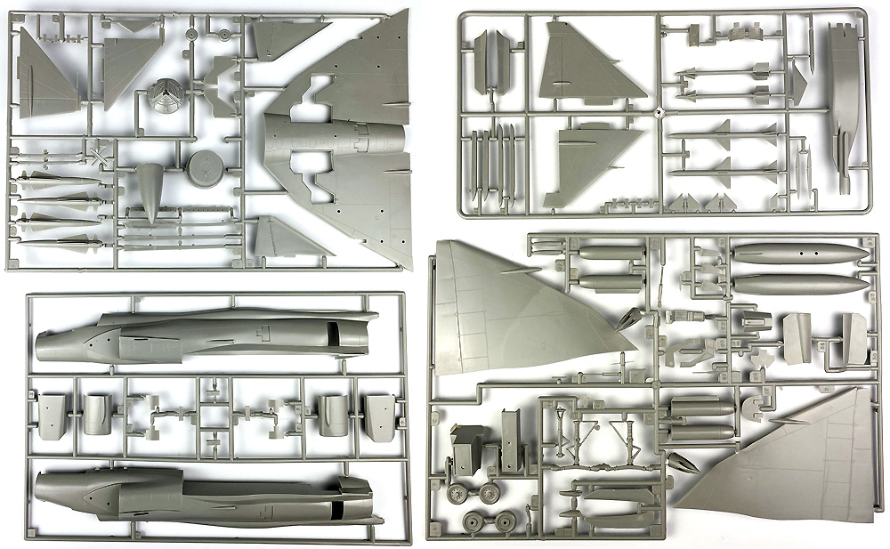 スウェーデン空軍 戦闘攻撃機 AJ37 ビゲン プラモデル (プラッツ プラッツ×イタレリ 航空機シリーズ No.TPA-013) 商品画像_2