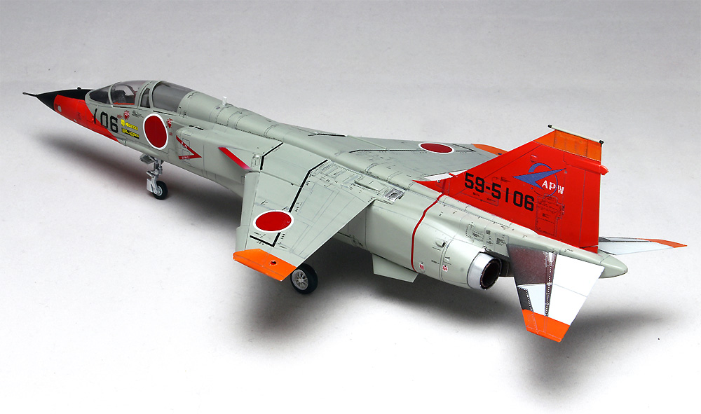 航空自衛隊 FS-T2改 (T-2特別仕様機) パイロットフィギュア付き プラモデル (プラッツ 航空自衛隊機シリーズ No.AC-059) 商品画像_4