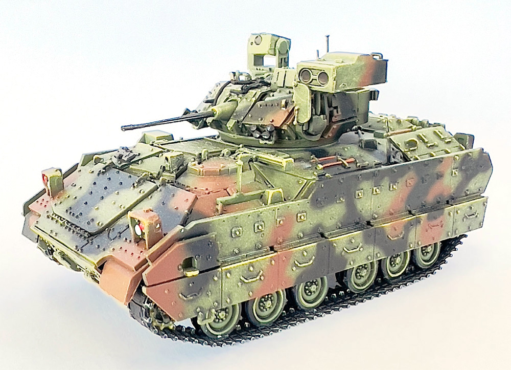 アメリカ軍 歩兵戦闘車 M2A3 ブラッドレー 迷彩カラー 完成品 (ドラゴン 1/72 NEO DRAGON ARMOR (ネオ ドラゴンアーマー) No.63076) 商品画像_1