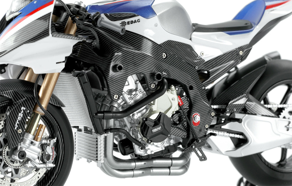 BMW HP4 RACE (多色成型版) プラモデル (MENG-MODEL 1/9 バイク No.MT-004S) 商品画像_4