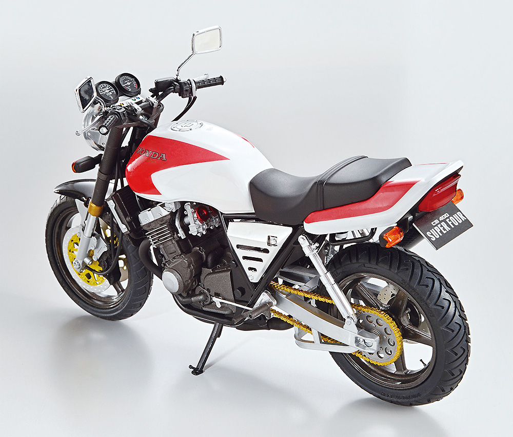 ホンダ NC31 CB400 SUPER FOUR '92 カスタムパーツ付き プラモデル (アオシマ ザ バイク No.053) 商品画像_3