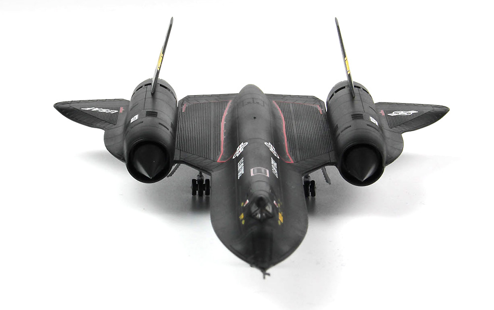 アメリカ空軍 高高度戦略偵察機 SR-71 ブラックバード NASA プラモデル (プラッツ 航空模型特選シリーズ 144版 No.AE144-008) 商品画像_4