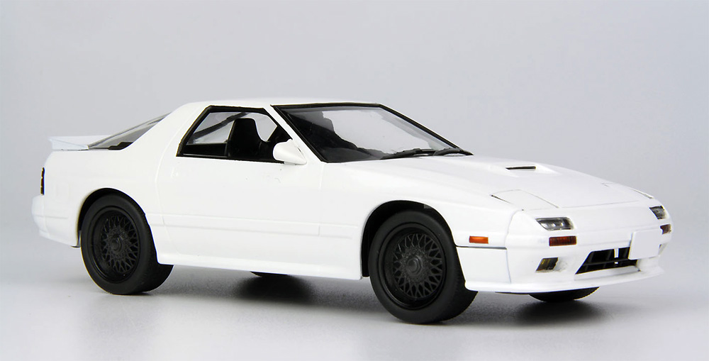 マツダ サバンナ RX-7 (FC3S) クリスタルホワイト プラモデル (MONO 1/32 オートモービルキット No.MN007) 商品画像_4