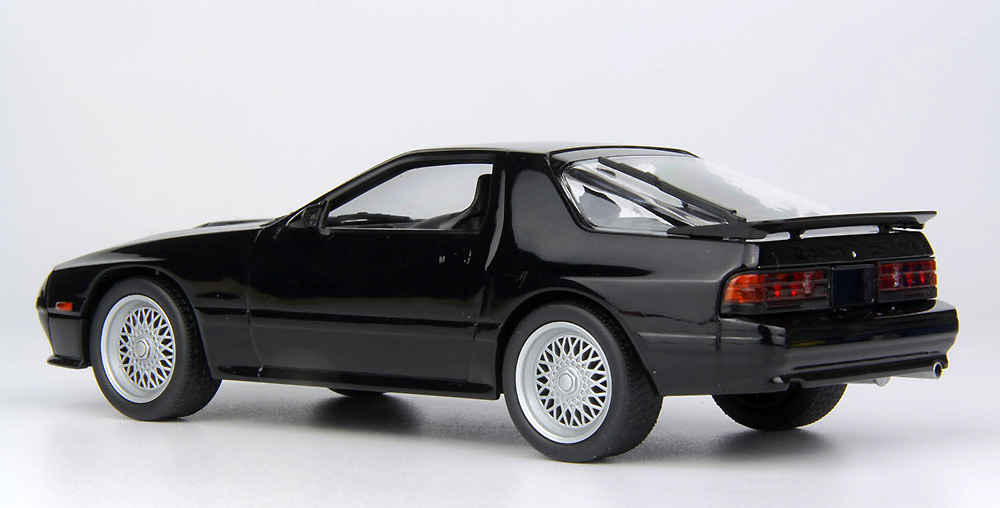 マツダ サバンナ RX-7 (FC3S) ブリリアントブラック プラモデル (MONO 1/32 オートモービルキット No.MN009) 商品画像_3