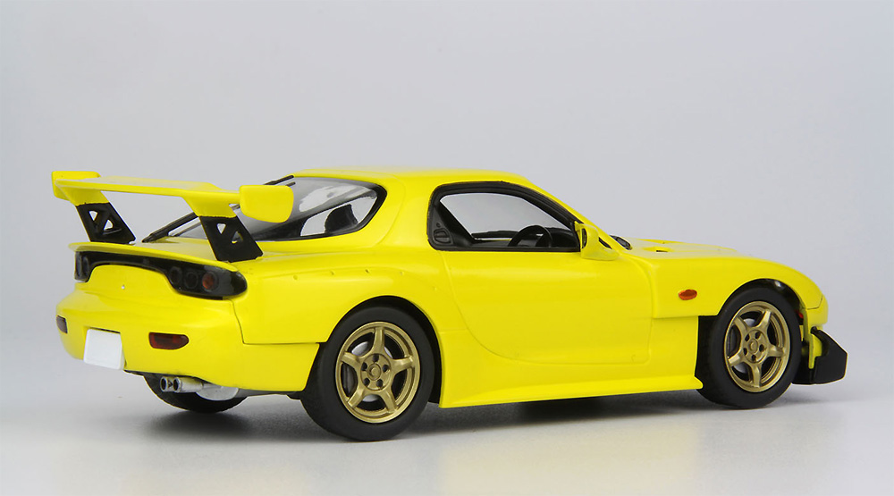 マツダ RX-7 (FD3S) カスタム コンペティションイエローマイカ プラモデル (MONO 1/32 オートモービルキット No.MN010) 商品画像_4