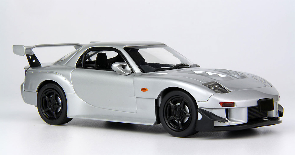 マツダ RX-7 (FD3S) カスタム シルバーストーンメタリック プラモデル (MONO 1/32 オートモービルキット No.MN011) 商品画像_3