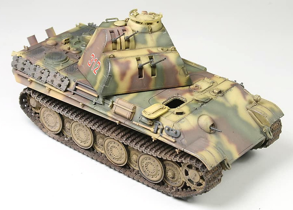 ドイツ パンターG型 20mm 四連装対空戦車 プラモデル (ヴェスピッドモデル 1/72 ミリタリー No.VS720012) 商品画像_1