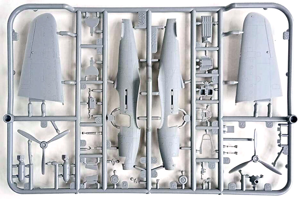 P-39Q エアラコブラ プラモデル (アルマホビー 1/72 エアクラフト プラモデル No.70055) 商品画像_1