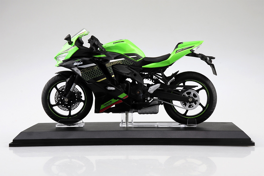 カワサキ Ninja ZX-25R ライムグリーン×エボニー 完成品 (アオシマ 1/12 完成品バイクシリーズ No.109694) 商品画像_3