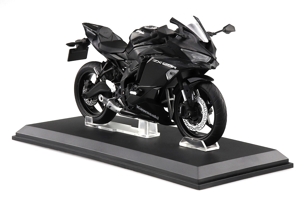 カワサキ Ninja ZX-25R メタリックスパークブラック 完成品 (アオシマ 1/12 完成品バイクシリーズ No.109717) 商品画像_1