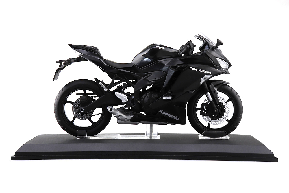 カワサキ Ninja ZX-25R メタリックスパークブラック 完成品 (アオシマ 1/12 完成品バイクシリーズ No.109717) 商品画像_4