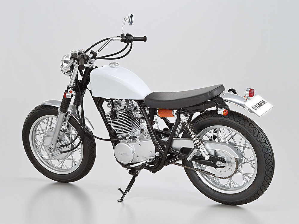 ヤマハ1JR SR400S リミテッドエディション '95 カスタムパーツ付き プラモデル (アオシマ ザ バイク No.056) 商品画像_3