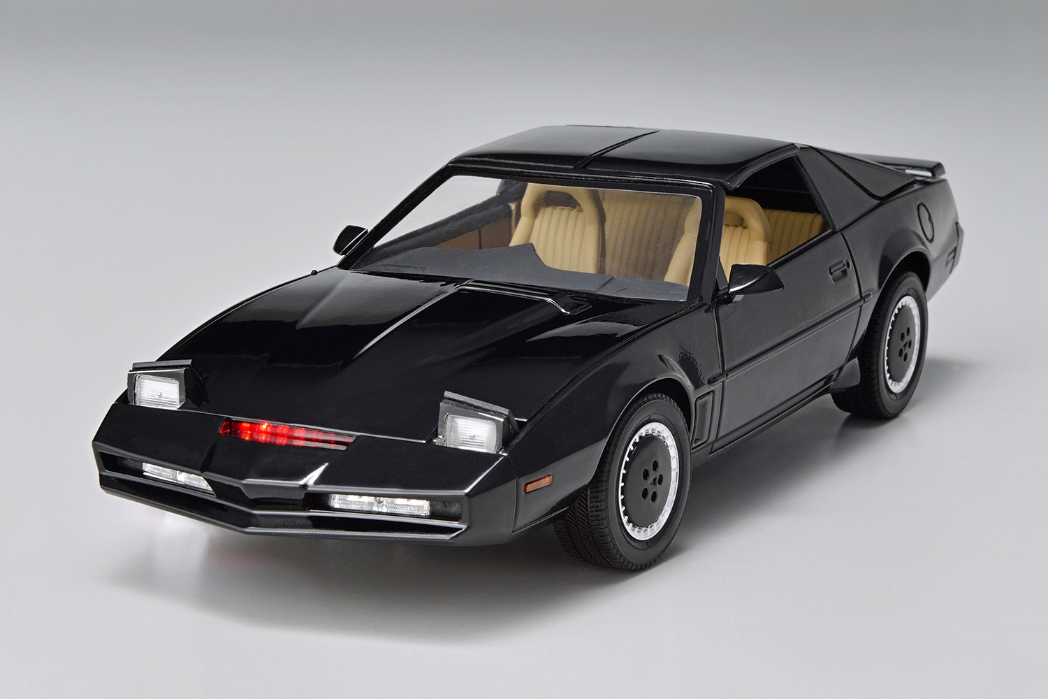ナイトライダー ナイト 2000 K.I.T.T. シーズンⅣ スキャナー音声ユニット付き プラモデル (アオシマ ムービーメカシリーズ No.KR-007) 商品画像_1