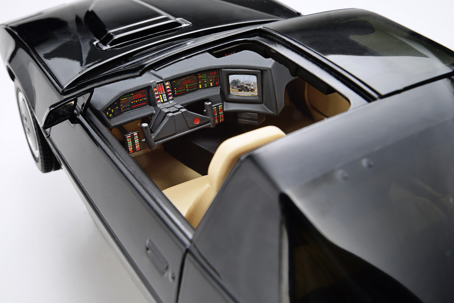 ナイトライダー ナイト 2000 K.I.T.T. シーズンⅣ スキャナー音声ユニット付き プラモデル (アオシマ ムービーメカシリーズ No.KR-007) 商品画像_4