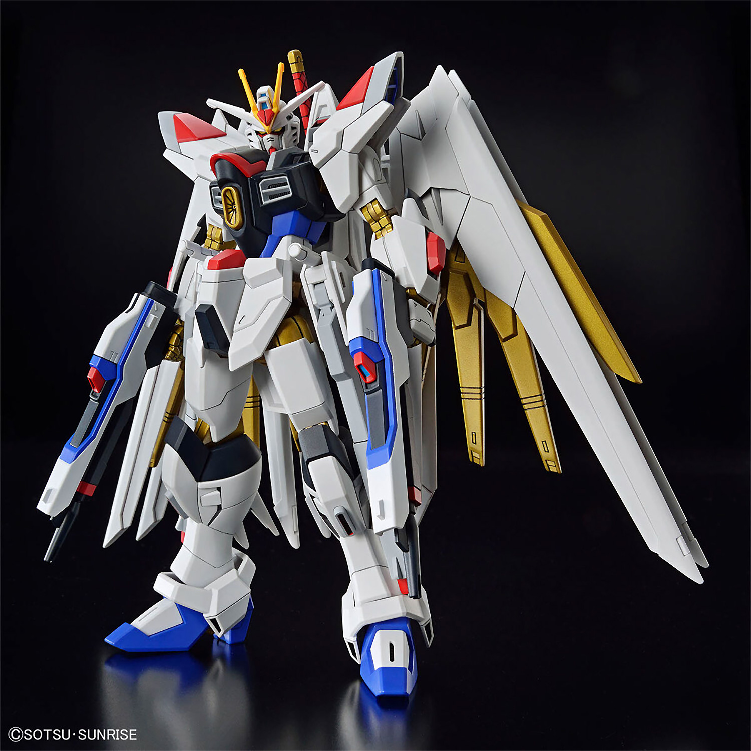 マイティーストライクフリーダムガンダム プラモデル (バンダイ HGCE ハイグレード コズミック・イラ No.250) 商品画像_1