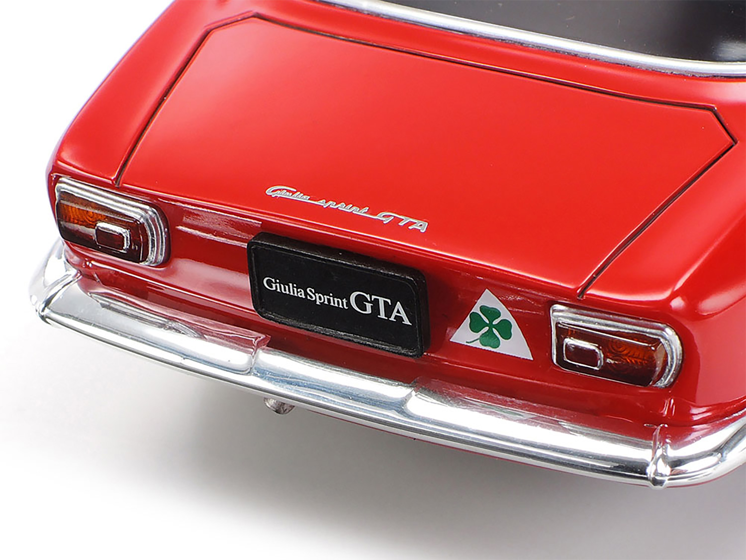 アルファロメオ ジュリアスプリント GTA プラモデル (タミヤ 1/24 スポーツカーシリーズ No.188) 商品画像_4