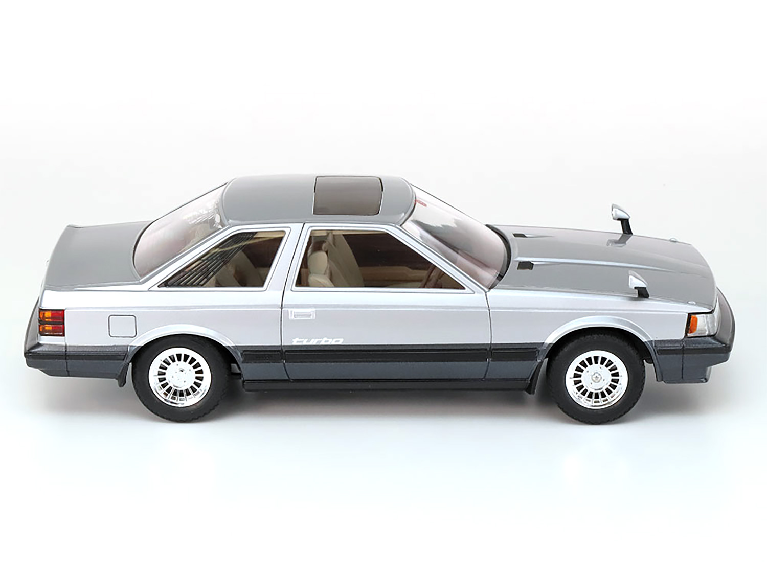 トヨタ ソアラ 2000VR ターボ プラモデル (タミヤ 1/24 スポーツカーシリーズ No.365) 商品画像_3