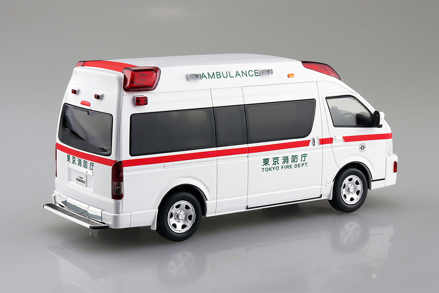トヨタ ハイメディック救急車 プラモデル (アオシマ 1/32 楽プラ スナップキット No.002-HM) 商品画像_2