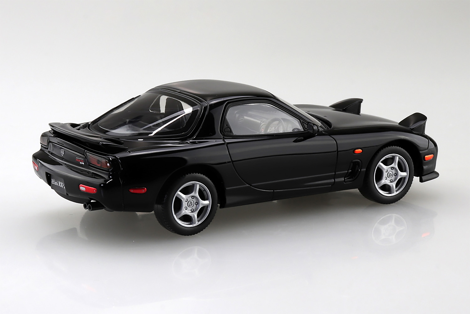 アンフィニ FD3S RX-7 ブリリアントブラック プラモデル (アオシマ 1/32 楽プラ スナップキット No.004-BB) 商品画像_3