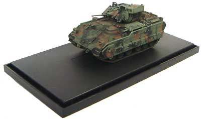 M2A2 ODS ブラッドレイ 第1歩兵師団 ビッグ レッド ワン ドイツ 完成品 (ドラゴン 1/72 ドラゴンアーマーシリーズ No.60034) 商品画像_2