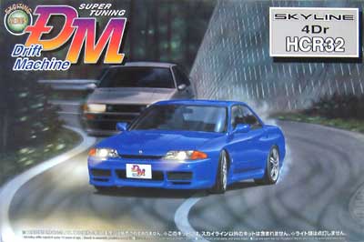 HCR32 スカイライン 4Dr プラモデル (アオシマ 1/24 ドリフトマシン No.009) 商品画像