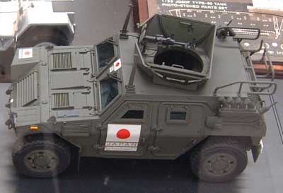 陸上自衛隊 軽装甲機動車 イラク派遣仕様 完成品 (タミヤ マスターワーク コレクション No.21025) 商品画像_2