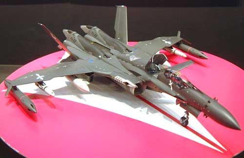 ハセガワ SV-51γ イワノフ機 /α 量産機 マクロスゼロ 1/72 マクロス