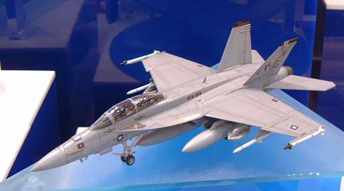 F/A-18F スーパーホーネット VFA-154 ブラックナイツ プラモデル (ハセガワ 1/72 飛行機 限定生産 No.00741) 商品画像_2