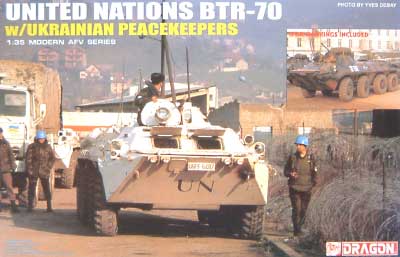 U.N. BTR-70 w/ウクライナピースキーパーズ プラモデル (ドラゴン 1/35 Modern AFV Series No.3530) 商品画像