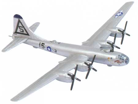 B-29 スーパーフォートレス ウィチタ ウィッチ 完成品 (ドラゴン 1/400 ウォーバーズシリーズ No.55757) 商品画像_2