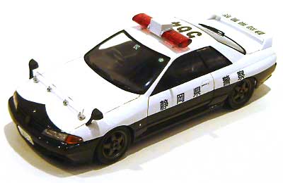 R32 スカイライン GT-R (パトカーツートンカラー塗装済） プラモデル (アオシマ 1/24 塗装済みパトロールカー シリーズ No.001) 商品画像_2