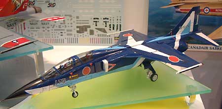 三菱 T-2 ブルーインパルス プラモデル (ハセガワ 1/48 飛行機 限定生産 No.09636) 商品画像_2