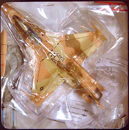 NSAWC F-16B ファイティングファルコン ブロック15 完成品 (ドラゴン 1/72 ウォーバーズシリーズ （ジェット） No.50252) 商品画像_2