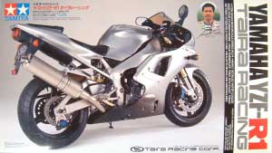 フルビュー ヤマハ YZF-R1 タイラレーシング プラモデル (タミヤ 1/12 オートバイシリーズ No.085) 商品画像