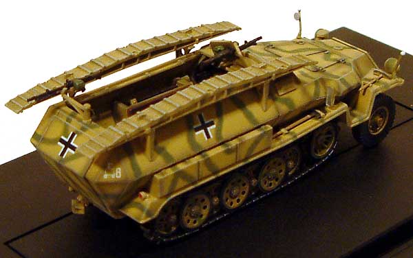 Sd.Kfz.251/7 Ausf.C 装甲工兵車 クルスク 1943 完成品 (ドラゴン 1/72 ドラゴンアーマーシリーズ No.60277) 商品画像_2