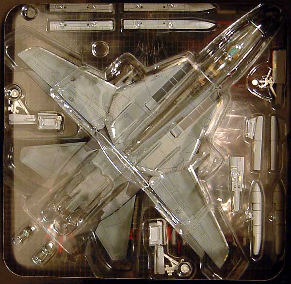 F-14A トムキャット VF-154 ブラックナイツ NF101 2003年 完成品 (センチュリー ウイングス 1/72 ダイキャストモデル エアプレーン No.586727) 商品画像_1