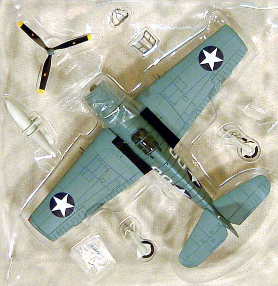 F6F-3 ヘルキャット ホワイト-00 USS ヨークタウン 1943年 完成品 (ドラゴン 1/72 ウォーバーズシリーズ （レシプロ） No.50240) 商品画像_1