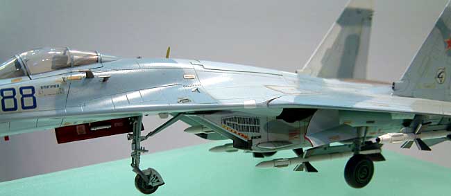 スホーイ Su-27 フランカー (ソビエト軍 戦闘機） プラモデル (ハセガワ 1/72 飛行機 Kシリーズ No.K040) 商品画像_2