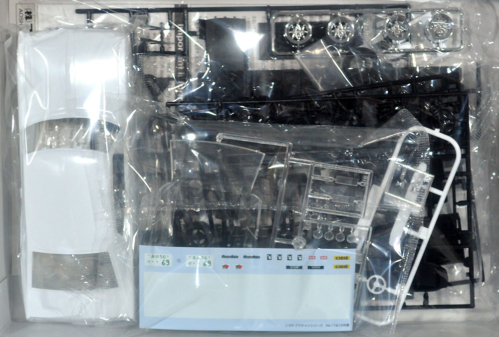 130 ローレル (C130) プラモデル (アオシマ 1/24 グラチャン シリーズ No.011) 商品画像_2