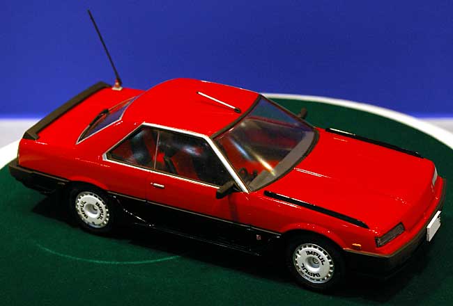 R30 スカイライン HT2000 ターボ (赤・黒) プラモデル (アオシマ 1/24 プリペイントモデル シリーズ No.015) 商品画像_1