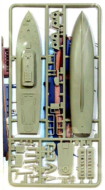 日本海軍 17m 内火艇 (うちびてい) プラモデル (シールズモデル イージーアッセンブリー インジェクションキット No.EAK001) 商品画像