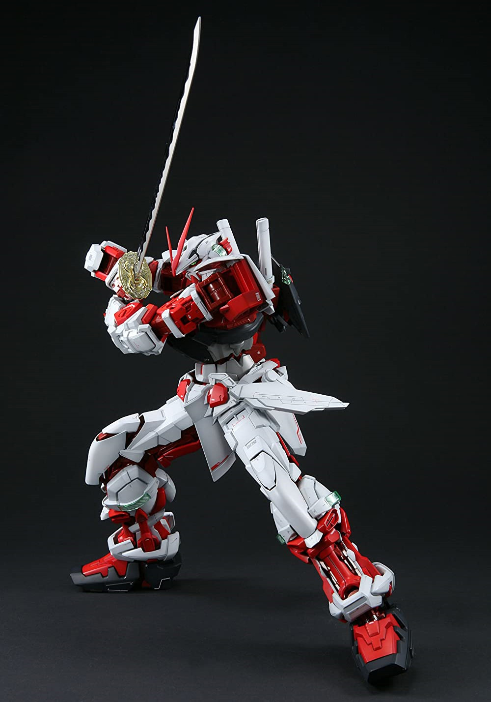 MBF-P02 ガンダムアストレイ レッドフレーム プラモデル (バンダイ PERFECT GRADE　(パーフェクトグレード） No.5063544) 商品画像_3