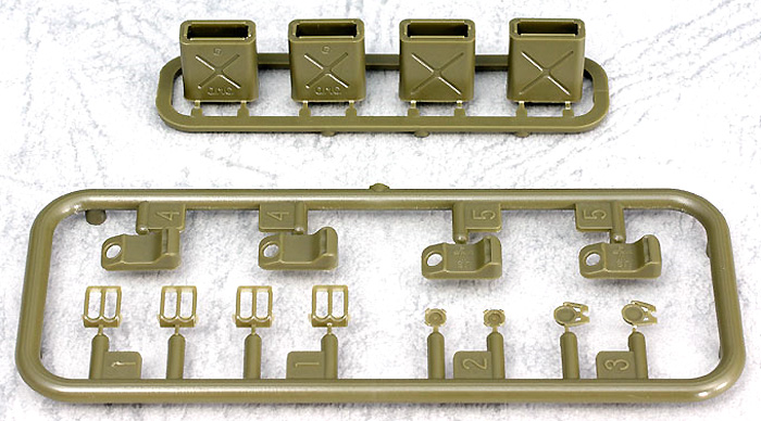 WW2 アメリカジェリカンセット プラモデル (アスカモデル 1/35 プラスチックモデルキット No.35-L014) 商品画像_1