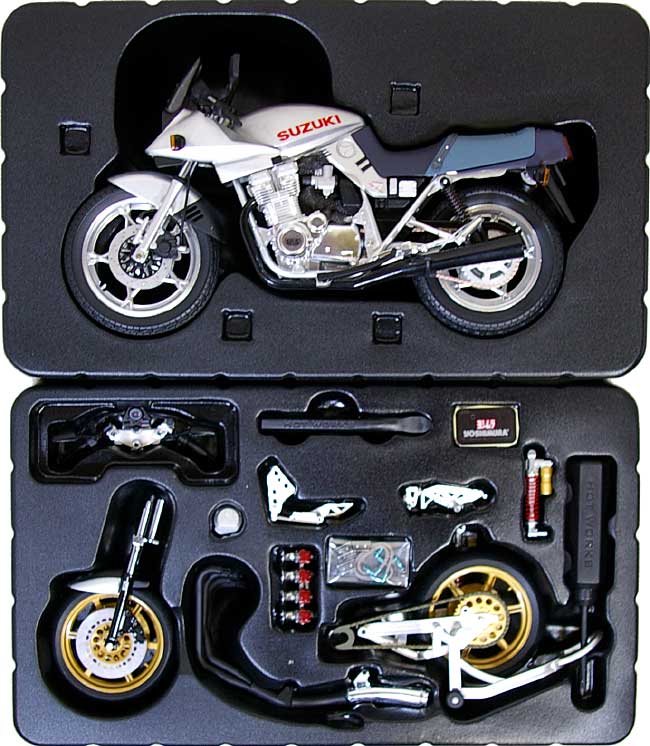 スズキ GSX1100SE 刀 1990年式 (シルバー) 完成品 (スカイネット 1/12 完成品バイク No.002) 商品画像_1