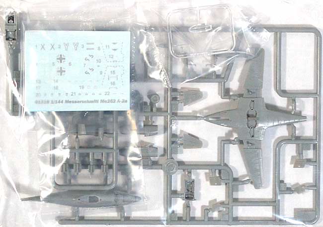 メッサーシュミット Me262 A-2a プラモデル (トランペッター 1/144 エアクラフトシリーズ No.01318) 商品画像_1