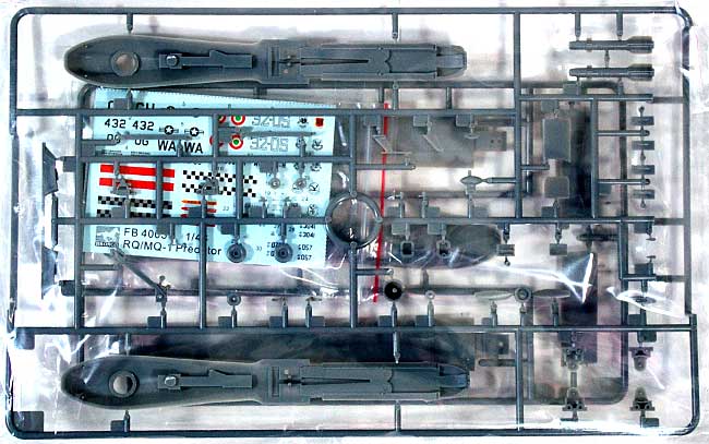 アメリカ 無人偵察機プレデター MQ/RQ-1 プラモデル (ブロンコモデル 1/48 エアクラフト プラモデル No.FB4003) 商品画像_1
