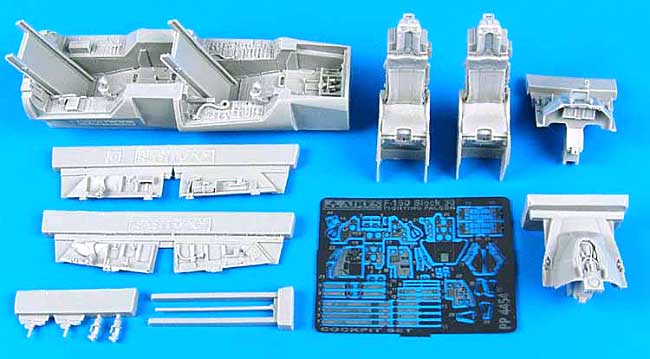 F-16D ブロック30 ファイティングファルコン用 コクピットセット レジン (アイリス 1/48 航空機アクセサリー No.4454) 商品画像_1