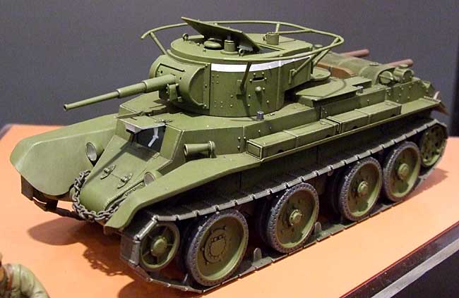 ソビエト戦車 BT-7 1935年型 プラモデル (タミヤ 1/35 ミリタリーミニチュアシリーズ No.309) 商品画像_2